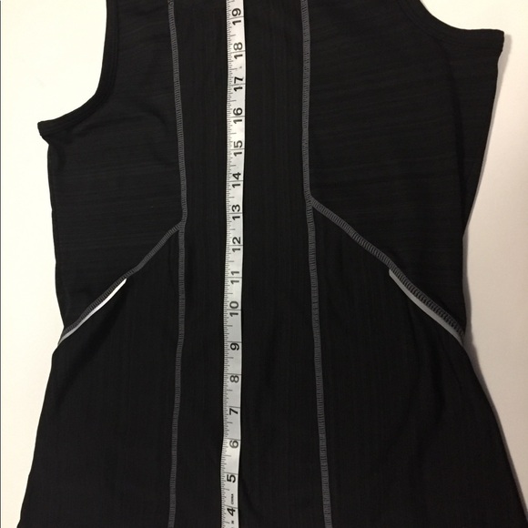 Athleta Run On Black Silver Reflective Tank Top - Picture 11 of 13